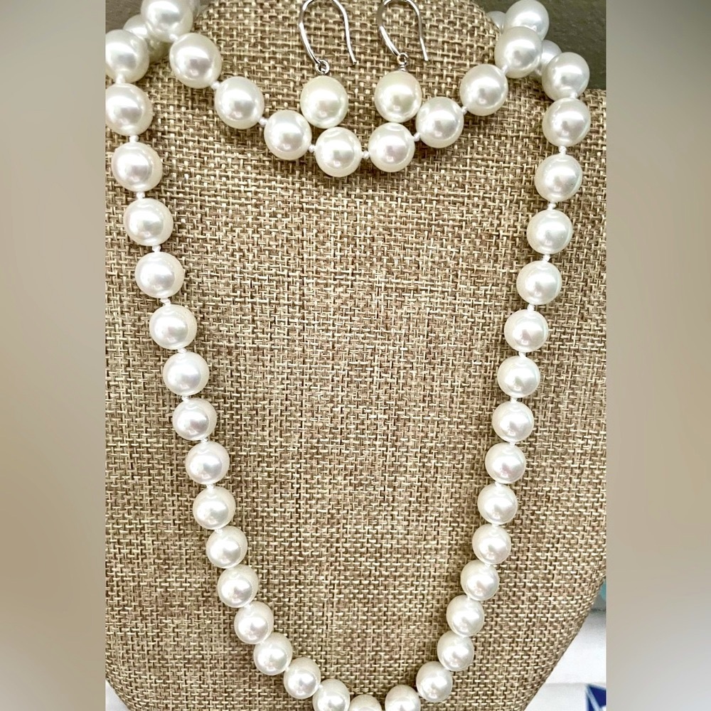 Beautiful Faux Pearls with 925 Sterling Silver Clasps Necklace Bundle, NWOT!